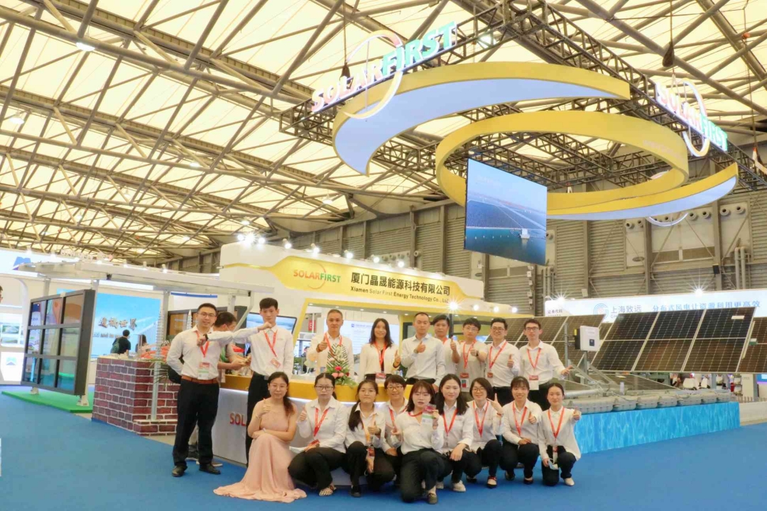 انتهى نجاح SNEC 2021 SolFirsTech تمامًا، وطارد SolFirsTech الضوء إلى الأمام.