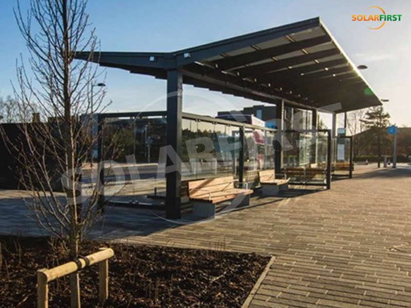 مشروع مرآب السيارات BIPV بجامعة بورنموث