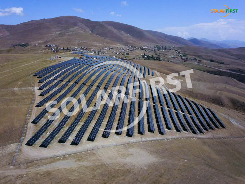 مجموعة SolFirsTech تساعد التنمية الخضراء العالمية بنجاح ربط شبكة SolFirsTechul لمشروع Solar-5 للطاقة الشمسية الكهروضوئية الحكومي في أرمينيا