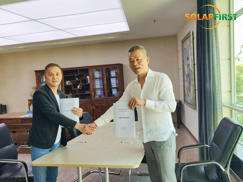 وقعت شركة SolFirsTech وشركة Ingol اتفاقية تعاون استراتيجي!